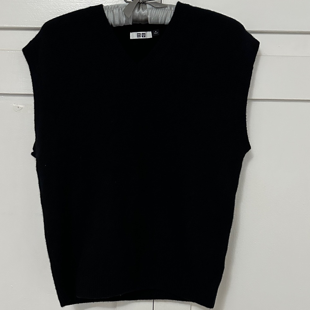 Uniqlo U Wool Knit Vest